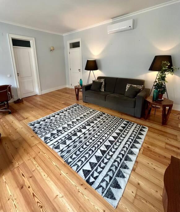 Quarto Duplo Лиссабон Экстерьер фото